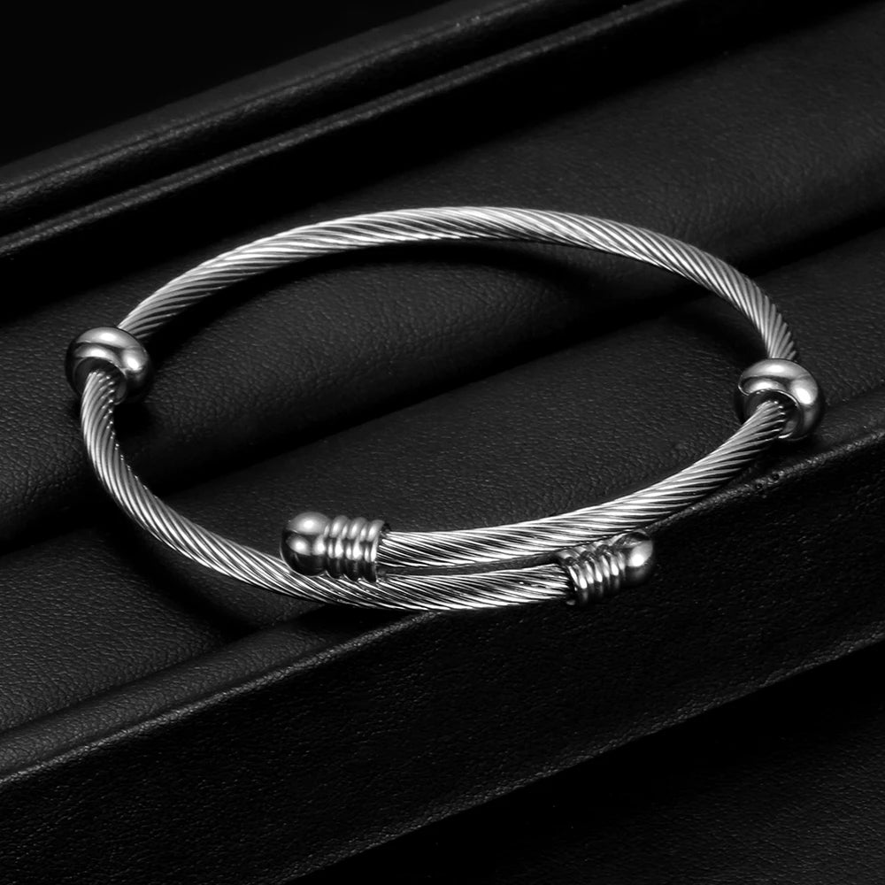Luna Twist Cable Bracelet