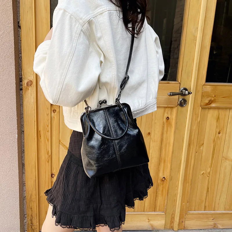 Amelia Vintage Shell Bag