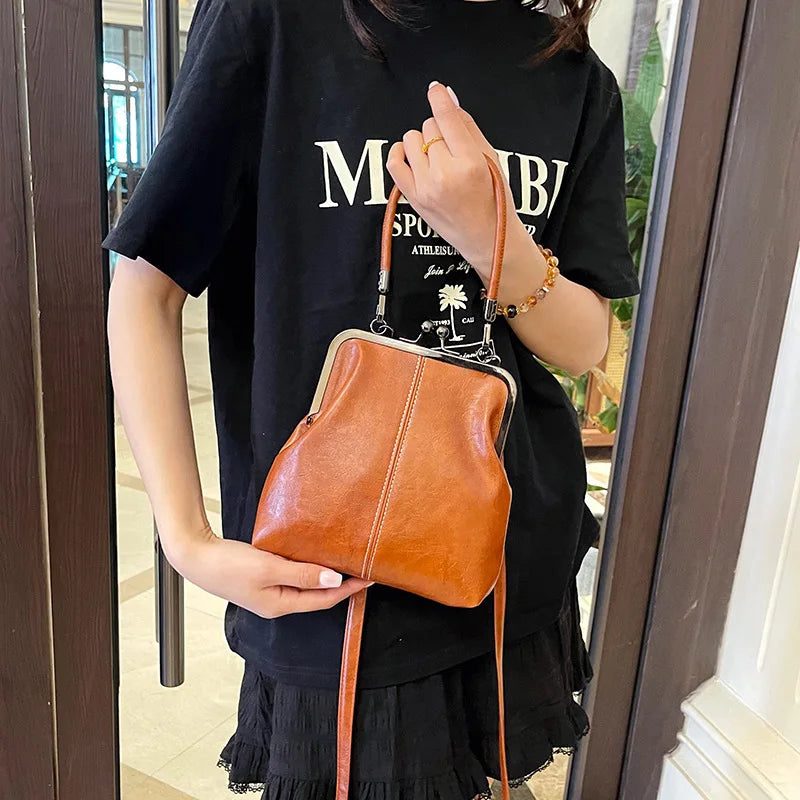 Amelia Vintage Shell Bag
