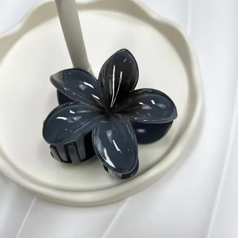 Bloom Claw Clip