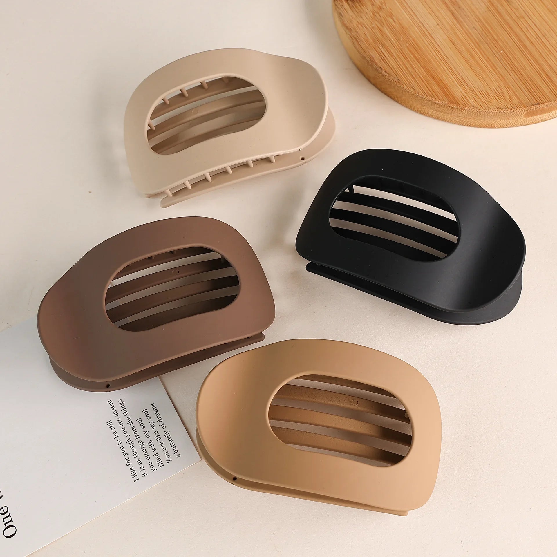 Oval Hair Claw