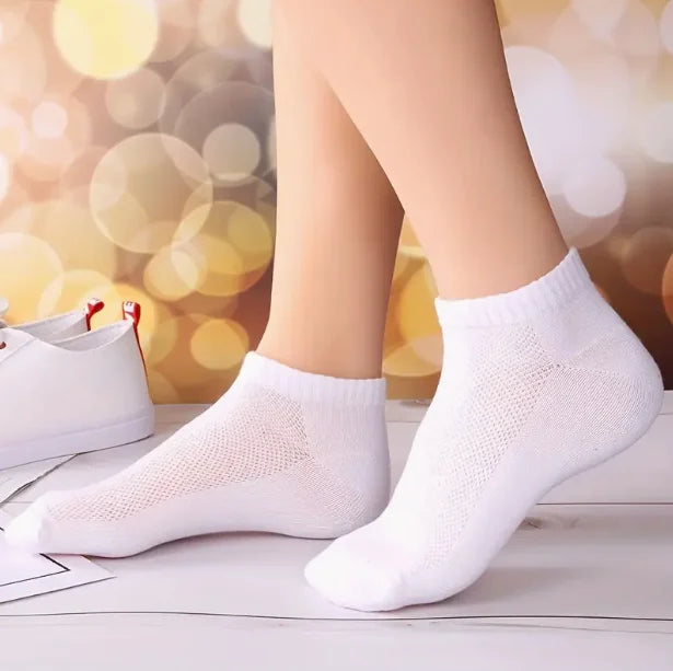 Ultra-Breathable Low Cut Sports Socks for Women & Men – Lightweight Comfort for Running, Training & Everyday Style