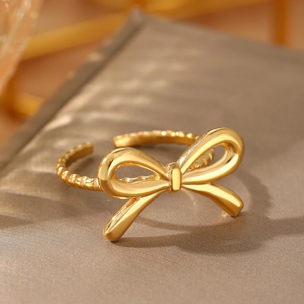 Romantic Bow Ring