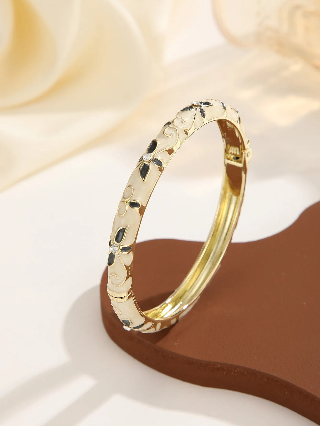 Floral Clover Bracelet