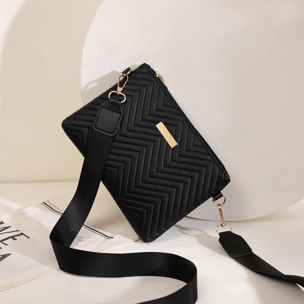 Luna Quilted Chain Bag