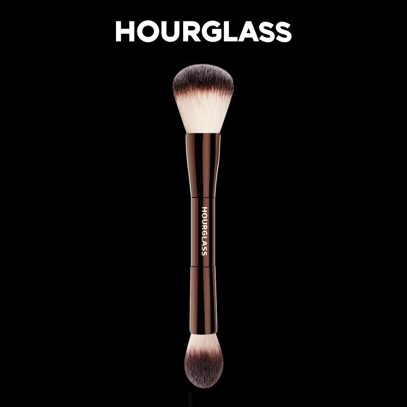 Hourglass Makeup Brush No.17