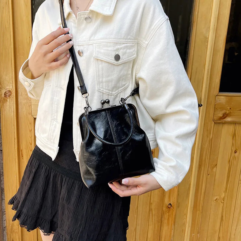 Amelia Vintage Shell Bag